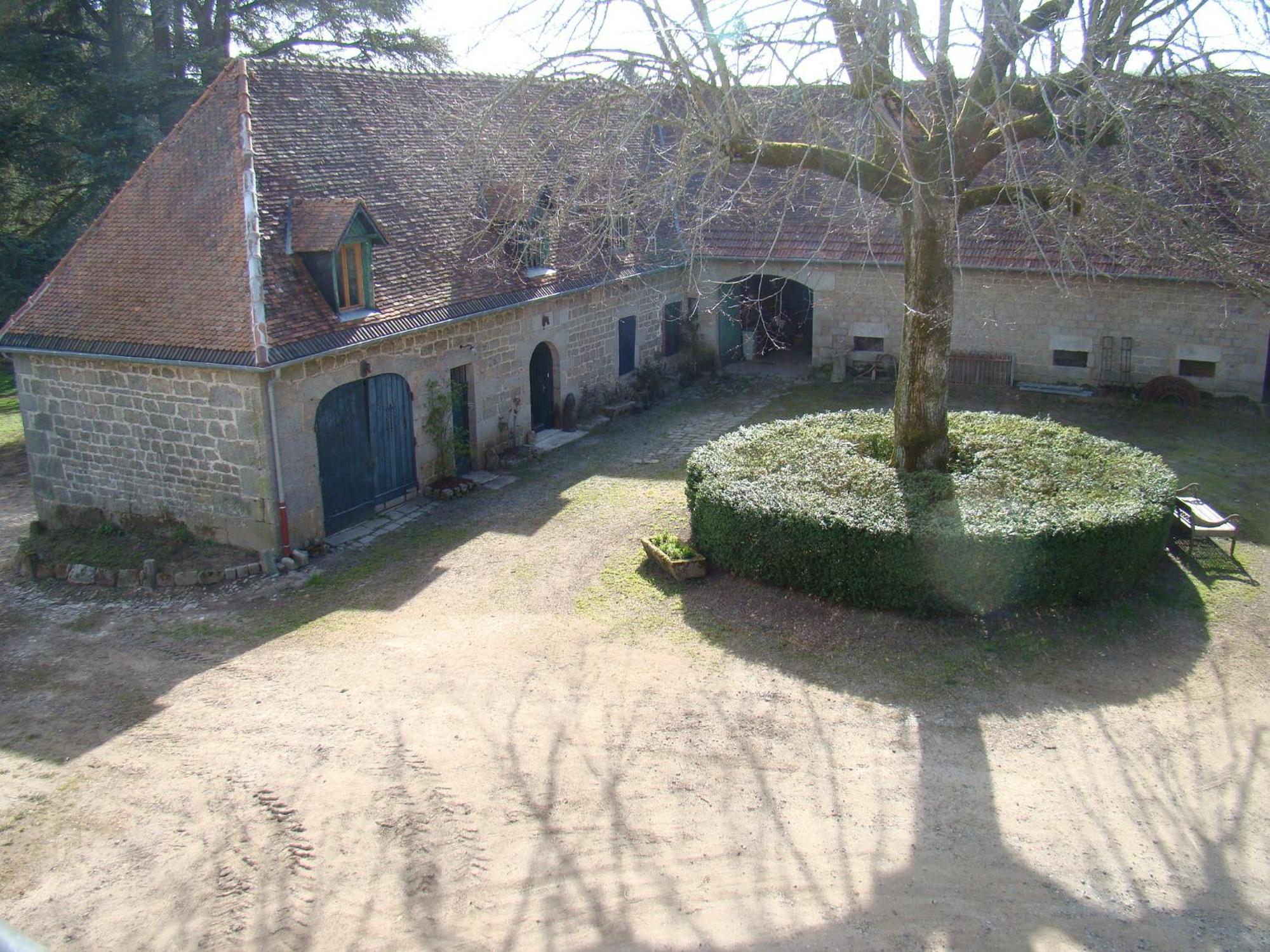Château de Crocq - Chambres d'Hôtes de Charme Extérieur photo