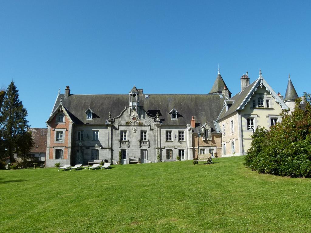 Château de Crocq - Chambres d'Hôtes de Charme Extérieur photo