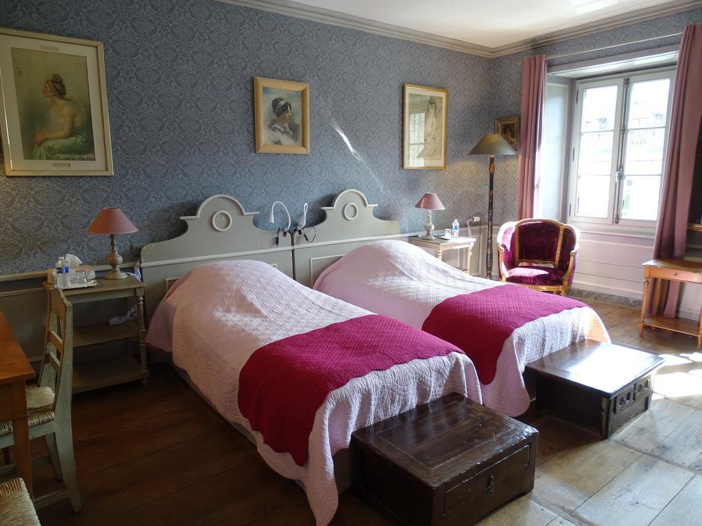 Château de Crocq - Chambres d'Hôtes de Charme Extérieur photo