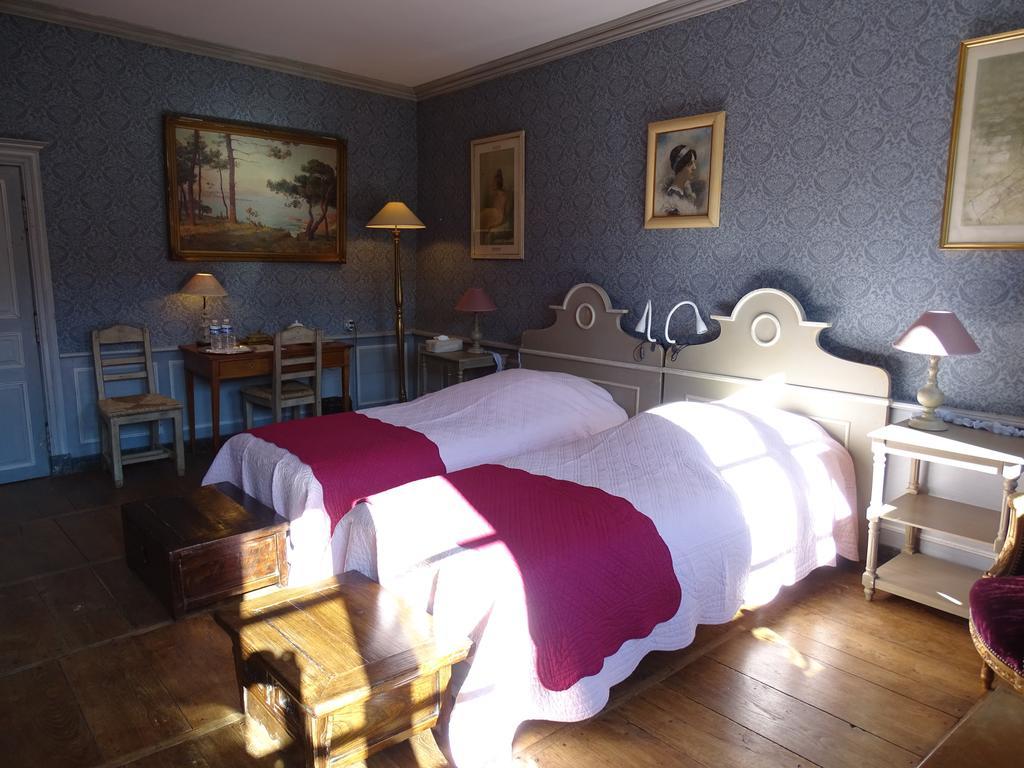 Château de Crocq - Chambres d'Hôtes de Charme Extérieur photo